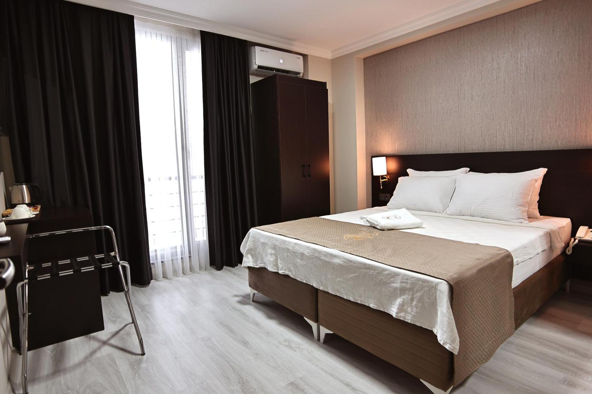Mays Royal Hotel Istanbul Exterior photo